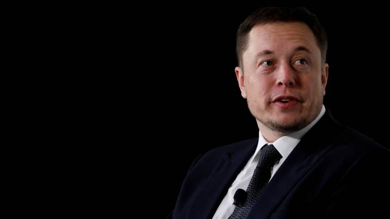 Elon Musk Explains Why he Doesn't Like Traditional Schooling & Colleges