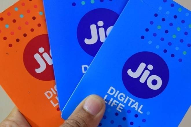 Reliance Jio Aims At Selling Specially Manufactured Affordable Smartphones To Capture Mass Market