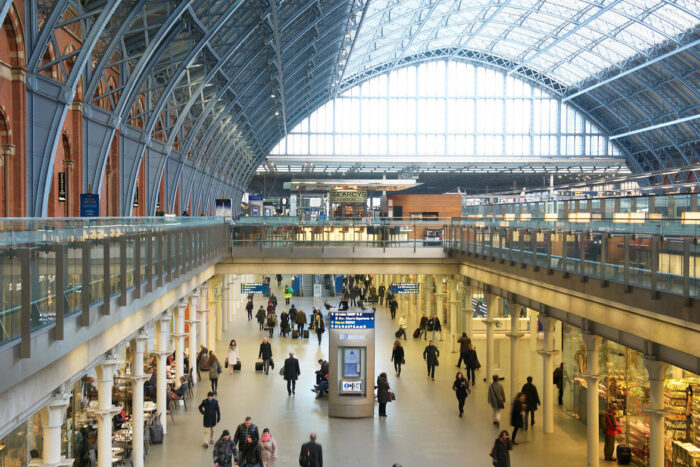 Top 10 World’s Most Amazing Railway Stations