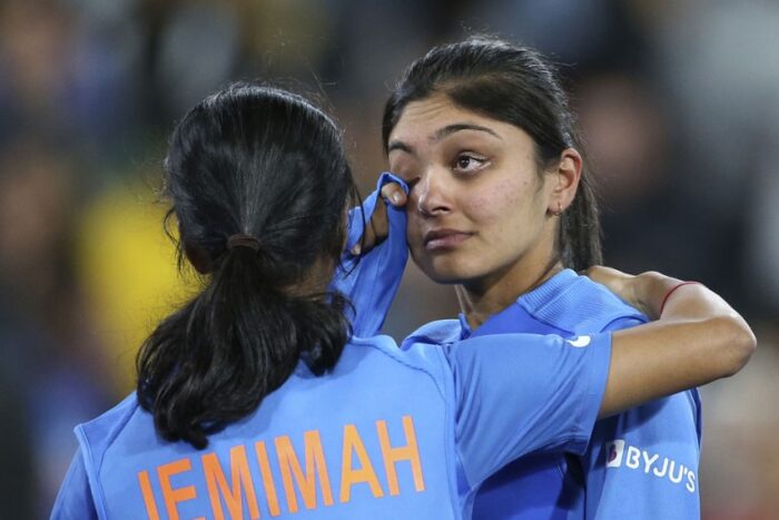 Smriti Mandhana's Reaction On Seeing Instagram Followers Increasing From 200 To 3 Lakh In 5 Days