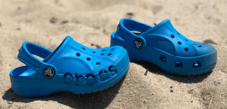 Sucess Story & Marketing Strategies That Made Crocs Become A Fashion ...