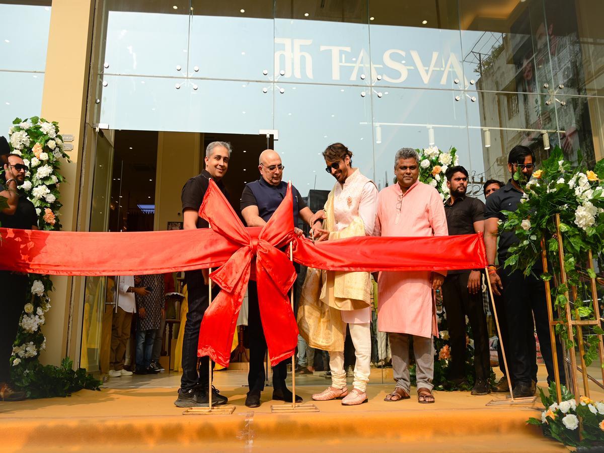 Tasva's Grand Baarat Unveils Opulent Patna Store: A Fusion of Tradition and Contemporary Groom's Fashion